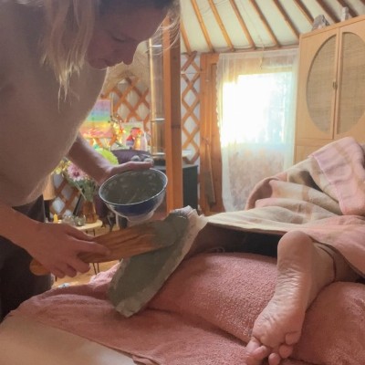 Lucinda Maria in de Bloemenyurt