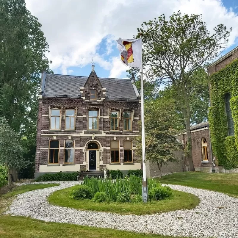 Nicole van Ruitenbeek  Energetisch Psycholoog, bewustzijns trainer en Aurareader /healer