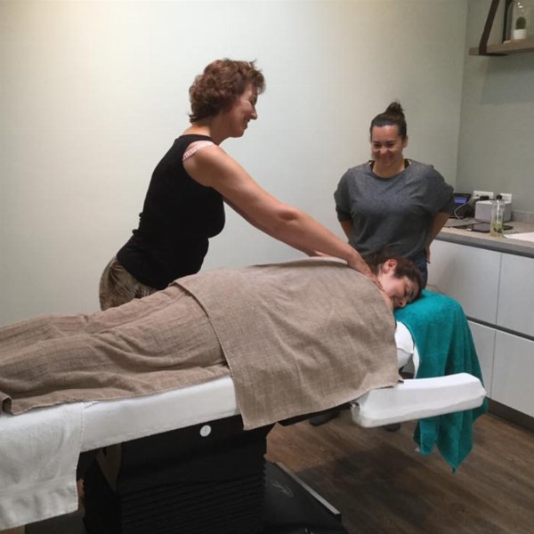 groot massage dans in IJzendijke groot massage dans in IJzendijke